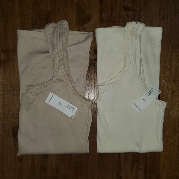 2 NWT Women's Old Navy Scoopneck Soft Modal Tank Top Bundle - Picture 2 of 7